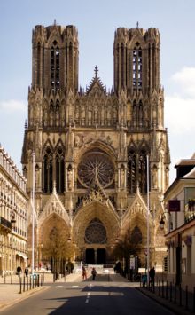 Dimension D Un Lit 2 Places Unique Reims Cathedral